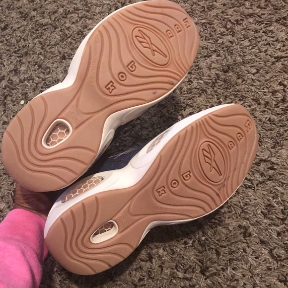 Boys Reebok’s - Picture 2 of 3